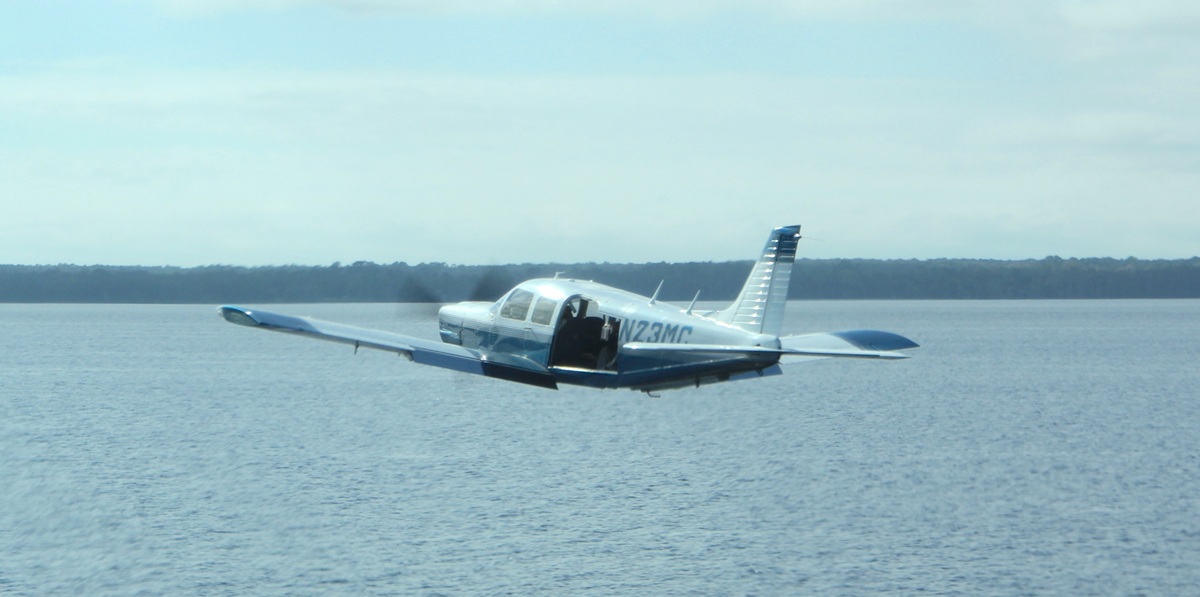 Lance at low altitude